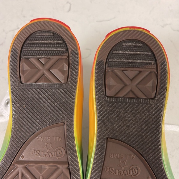 Converse Chuck Taylor All Star High 'Smiley - Pride' Size 6.5 - Picture 15 of 16